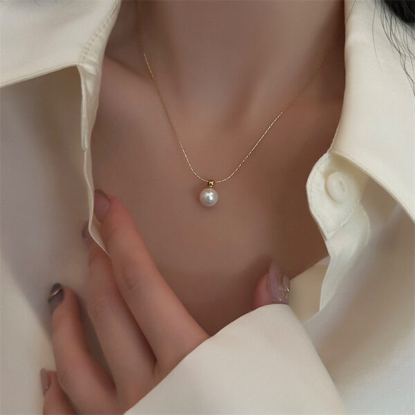 Women's Elegant Round Pendant Necklace – Titanium Steel with Artificial Pearl Inlay