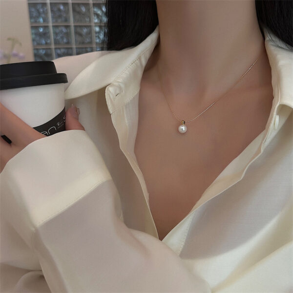 Women's Elegant Round Pendant Necklace – Titanium Steel with Artificial Pearl Inlay